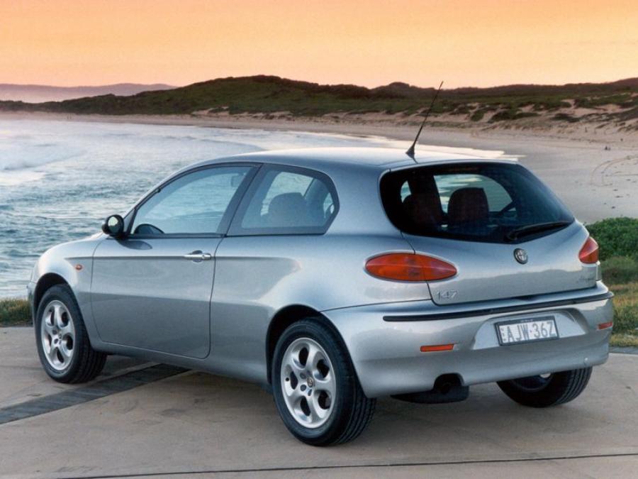  Alfa Romeo 147 3-Door (937A) 2001 года  (AU) (фото 15 из 17)